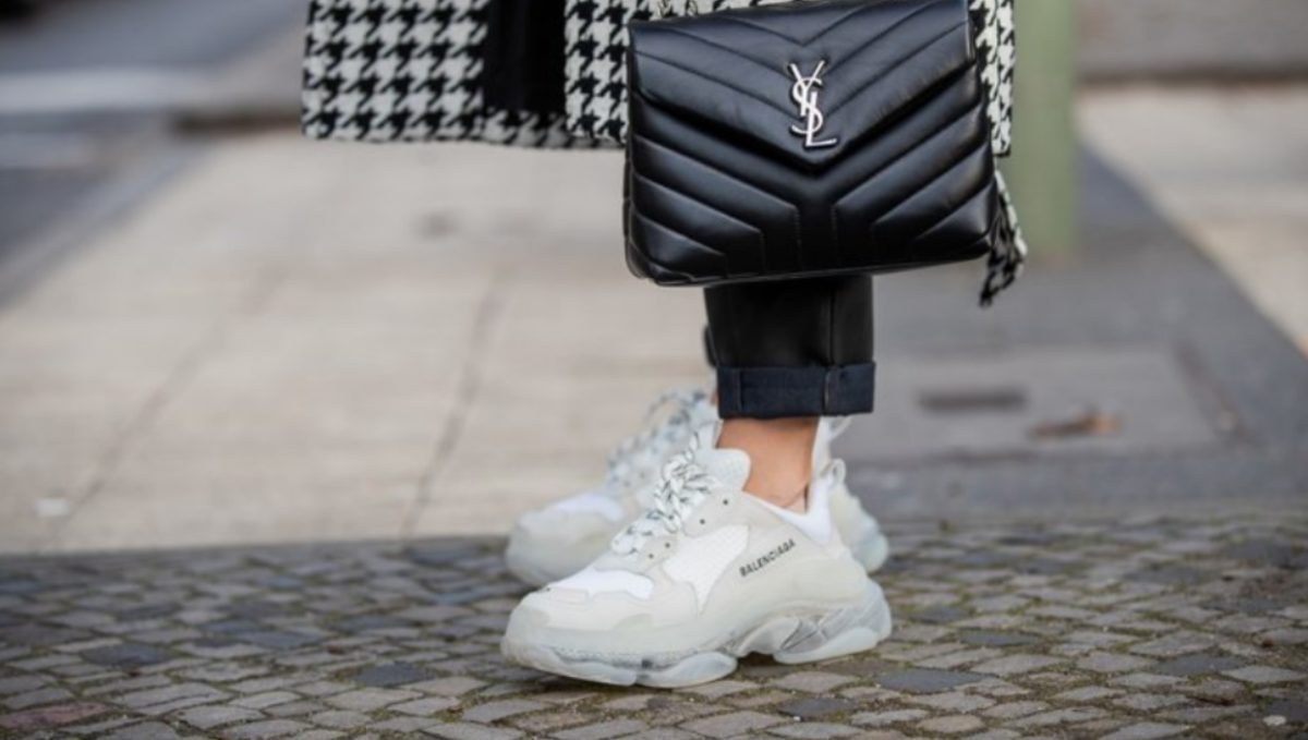 Sneaker trends 2020 Clear gum sole sneakers are a musthave