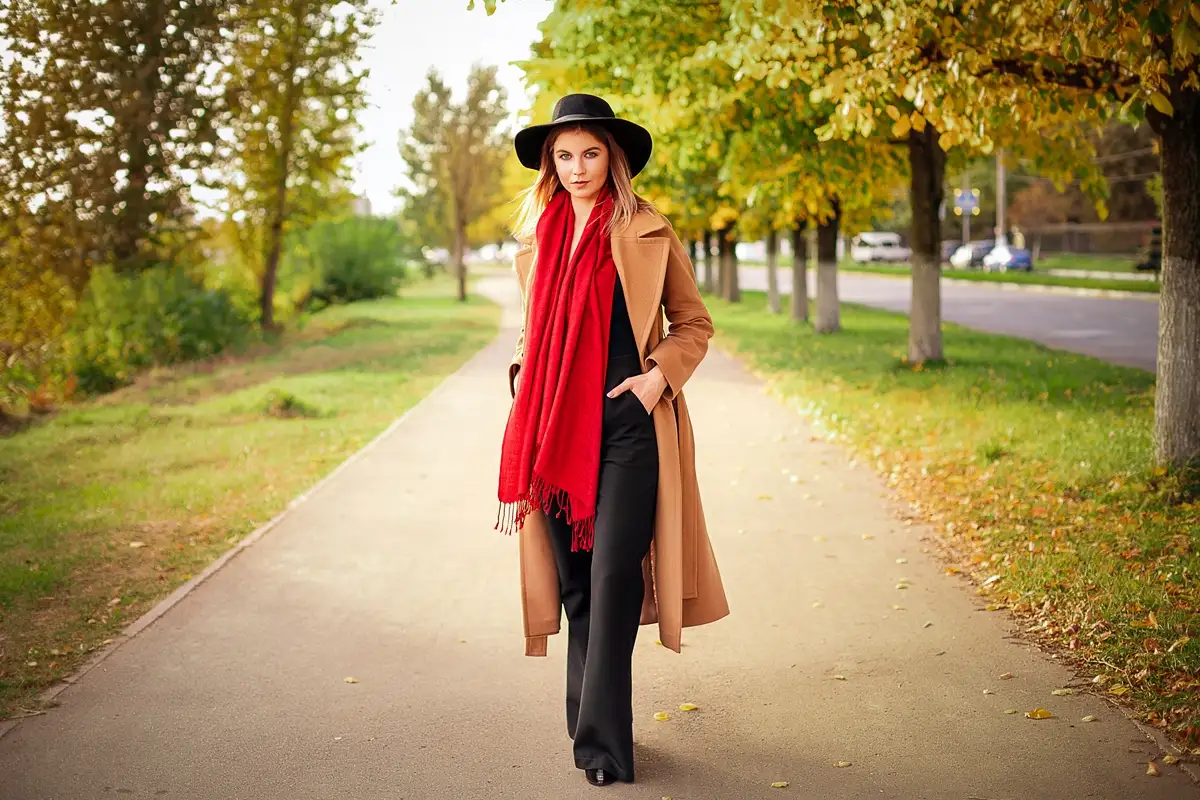 camel coat black and red scarf autumn outfit (Copy)