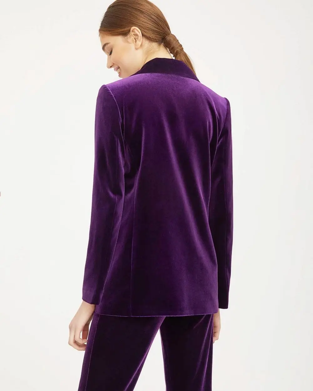 How to wear a purple velvet blazer