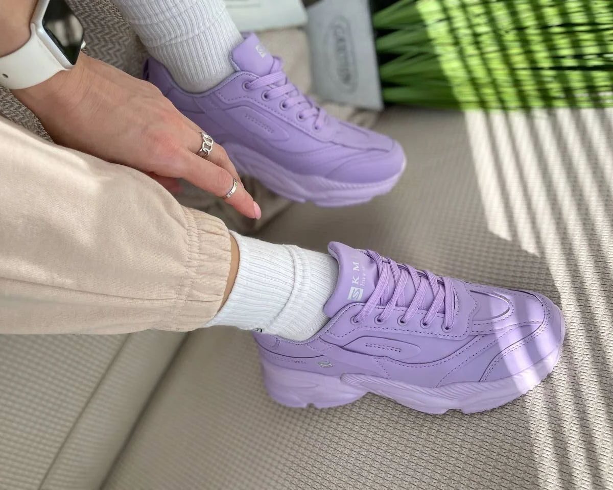 How to Wear a Dress with Sneakers - Lady in VioletLady in Violet