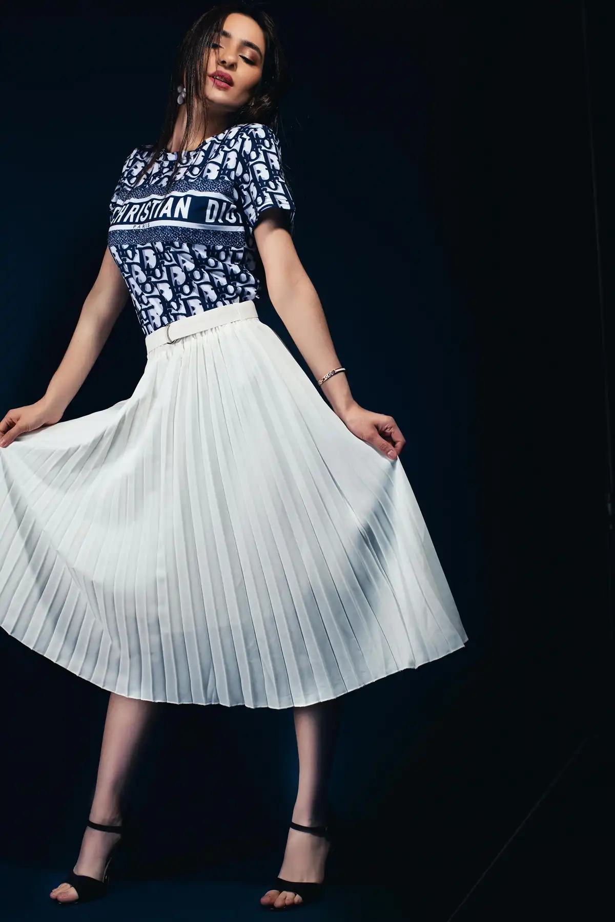 white skirt paired with patterned t-shirt
